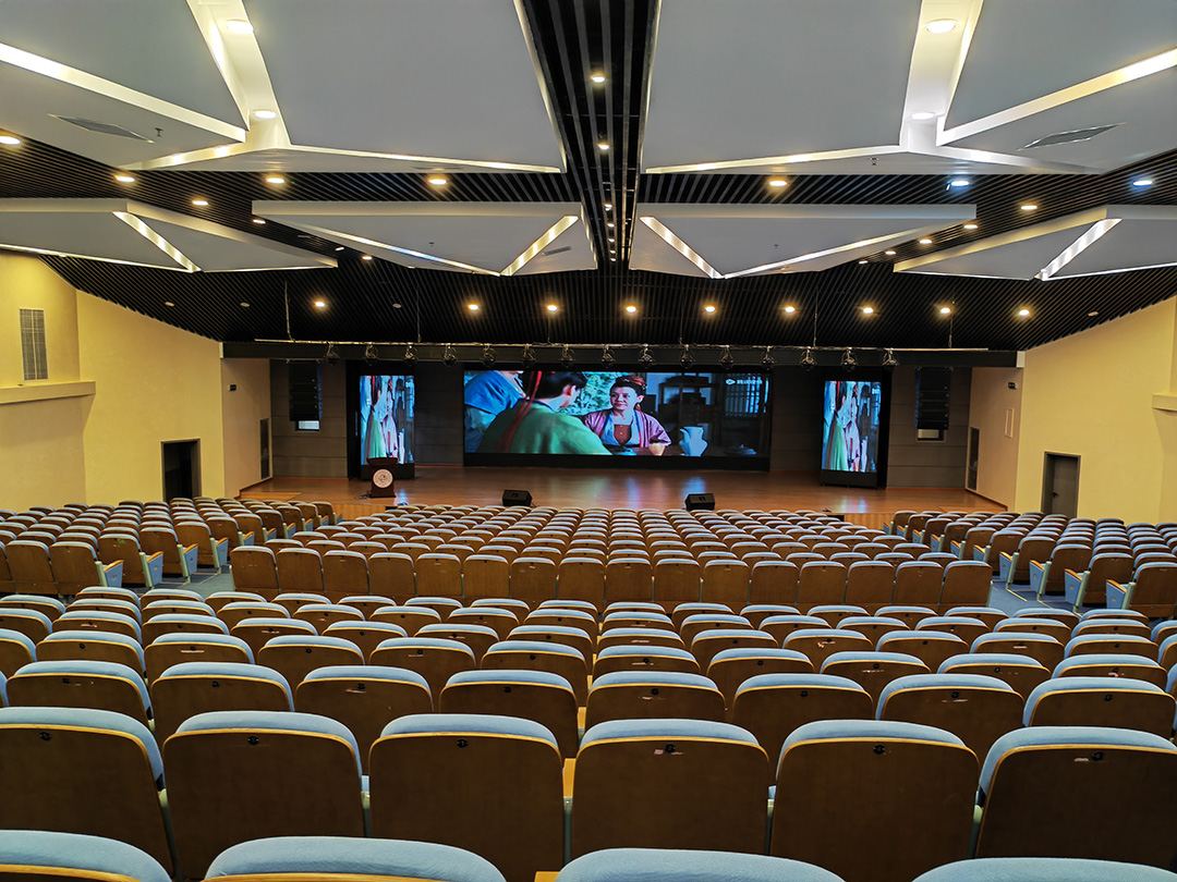 鄭州工程技術學院報告廳